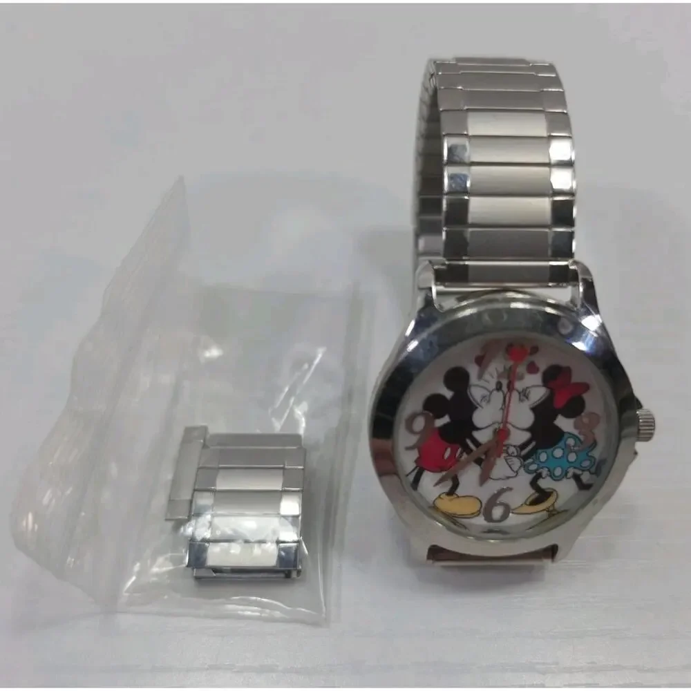 Disney Mickey & Minnie Mouse Kissing Silver Tone Stretch Band Watch New Battery